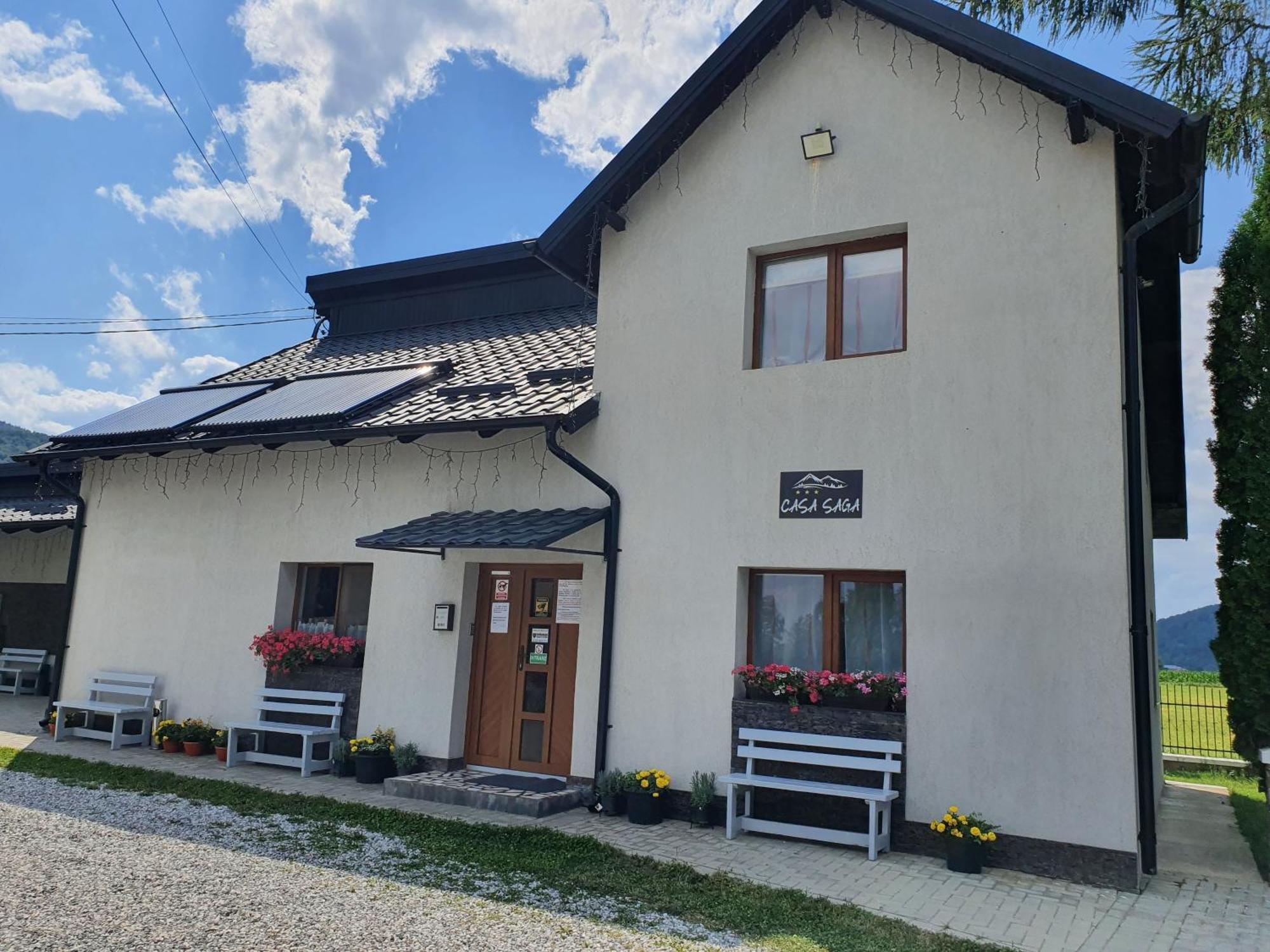 Casa Saga Hotel Gura Humorului Ngoại thất bức ảnh